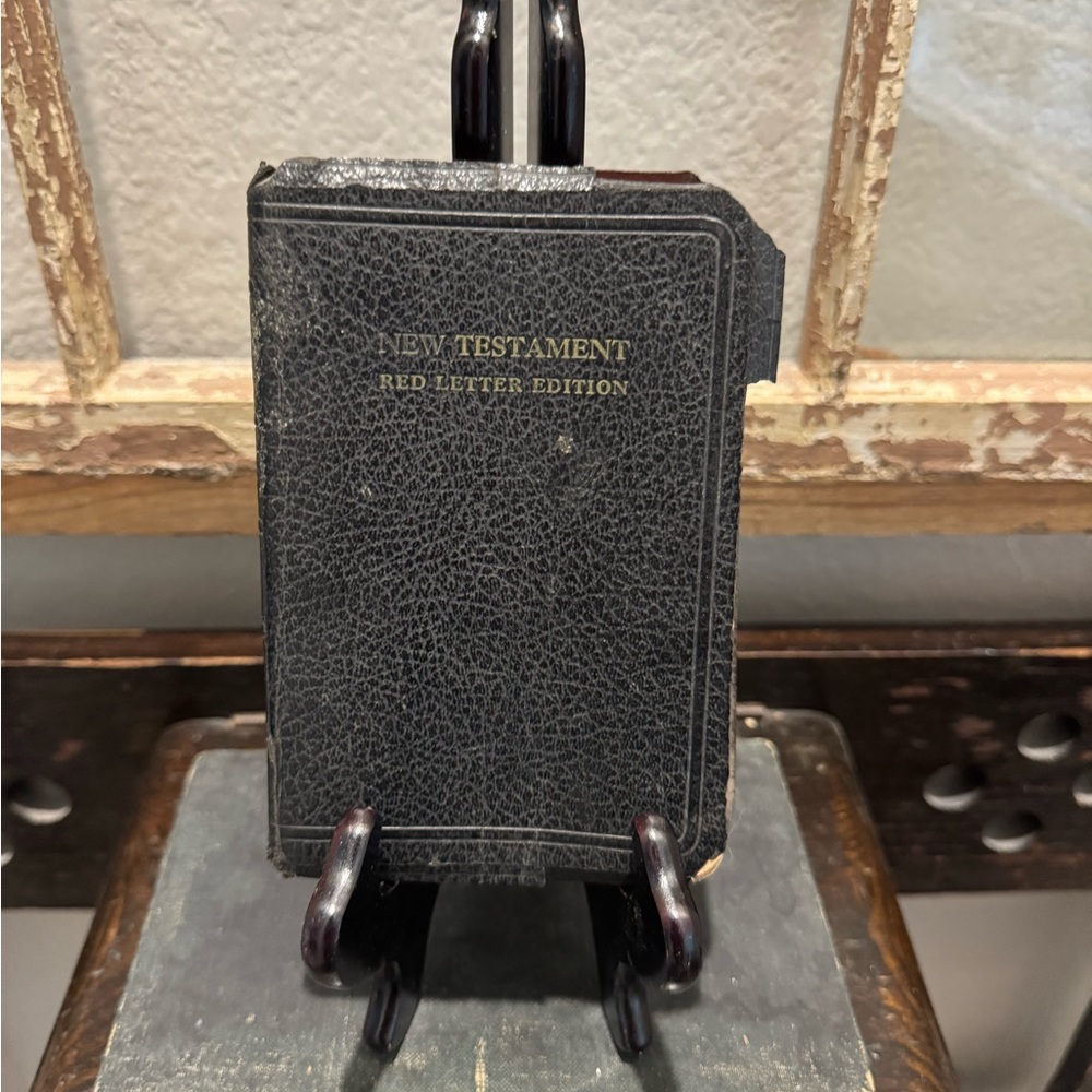 Vintage Black New Testament Red Letter Edition